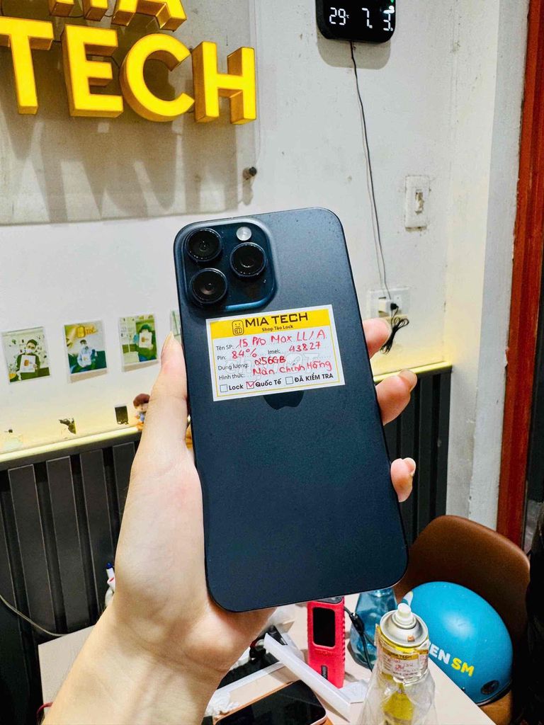 Apple iPhone 15 Pro Max 256GB Đen đã thay màn hình. Mua bán Điện thoại tại Quận Ba Đình Hà Nội được đăng bởi Huy Trần hình 1