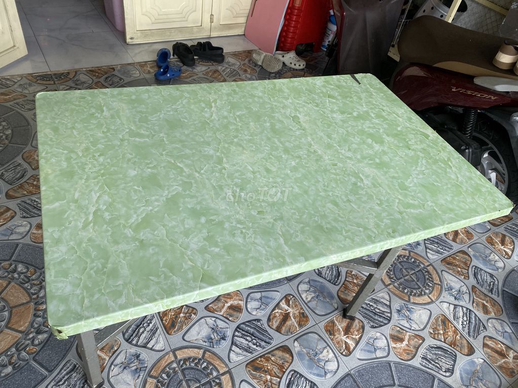 Bàn ăn Kim loại Gỗ Xanh lá 70x110cm. Mua bán Bàn ghế tại Thành phố Sóc Trăng Sóc Trăng được đăng bởi Đức Toàn Ngô hình 1