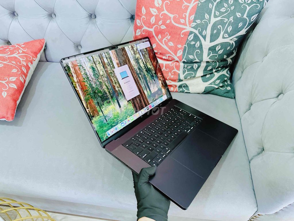 Macbook Pro16in M4Pro 14CPU/20GPU/24G/512G sạc 12L. Mua bán Laptop tại Quận Hải Châu Đà Nẵng được đăng bởi Hoàng Anh Tuấn hình 1
