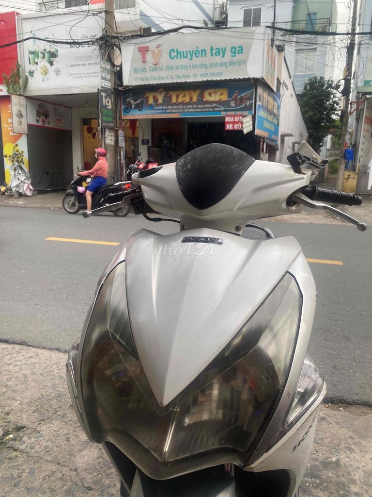 Honda Air Blade 2012 Серебристый