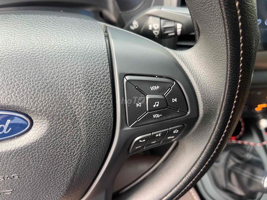 Ford Ranger 2020 XLS 2.2L 4x2 MT - 34000 km. Mua bán Ô tô tại Quận Bình Tân Tp Hồ Chí Minh được đăng bởi Lan pham  hình 17