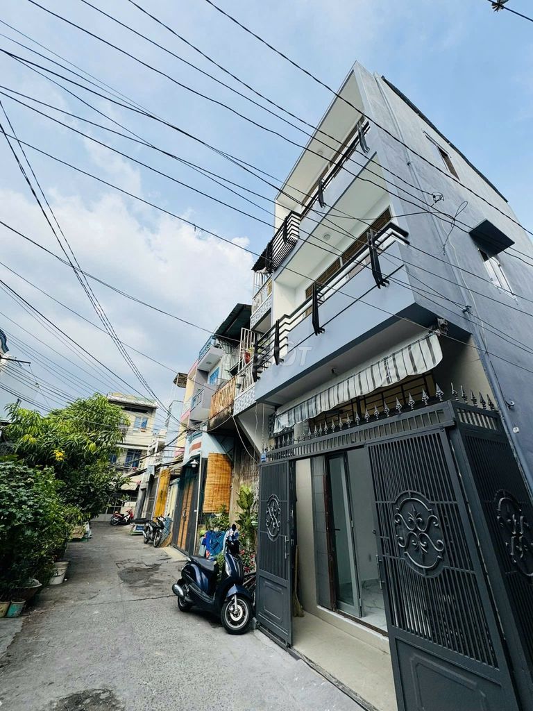 Bán nhà vị  trí đẹp hẻm 607 thông ra Ba Đình P9 Q8