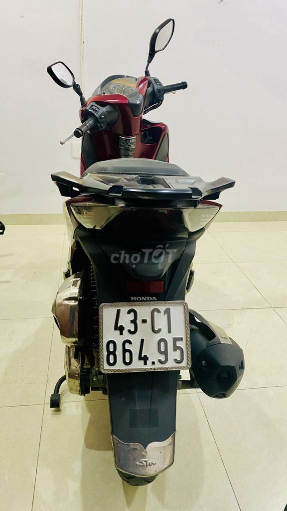 Xe máy Honda SH125i đời 2019 màu đỏ đen. Mua bán Xe máy tại Quận Cẩm Lệ Đà Nẵng được đăng bởi Nguyễn Khánh hình 2