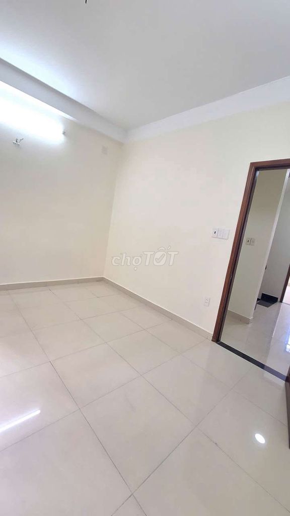 Продажа дома, переулок Лак Лон Куан, 3 этажа, площадь 4,2х13