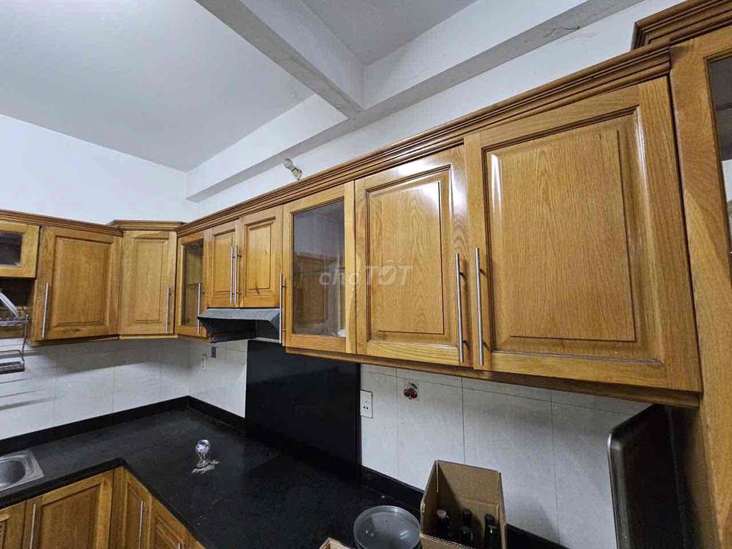 Thanh lí kệ tủ bếp gỗ còn mới. Mua bán Tủ, kệ gia đình tại Thành phố Thủ Đức Tp Hồ Chí Minh được đăng bởi nguyễn trinh hình 1