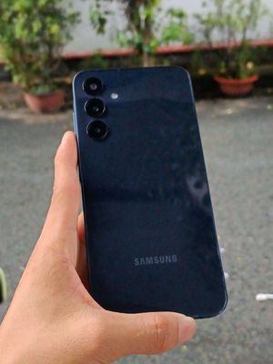 Samsung A25 5G. Mua bán Điện thoại tại Quận 10 Tp Hồ Chí Minh được đăng bởi Trần Phong 