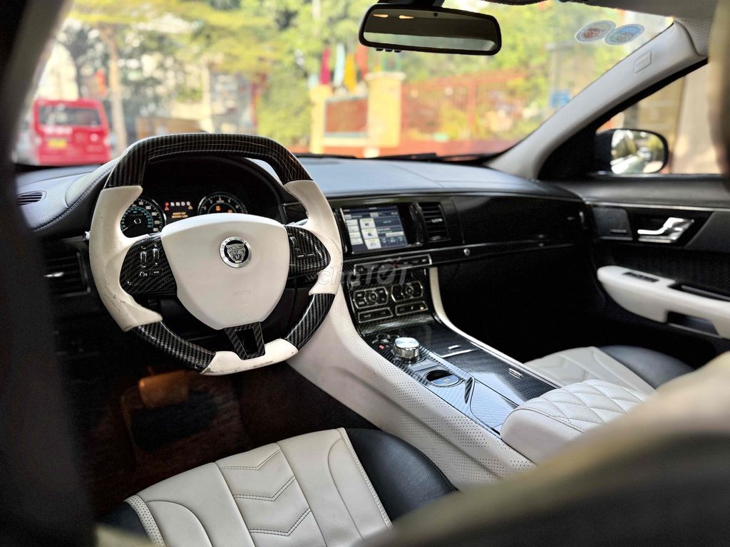 Jaguar XF 2013 2.0 AT - 90000 km. Mua bán Ô tô tại Quận Tân Phú Tp Hồ Chí Minh được đăng bởi Lê Băng Vinh hình 19