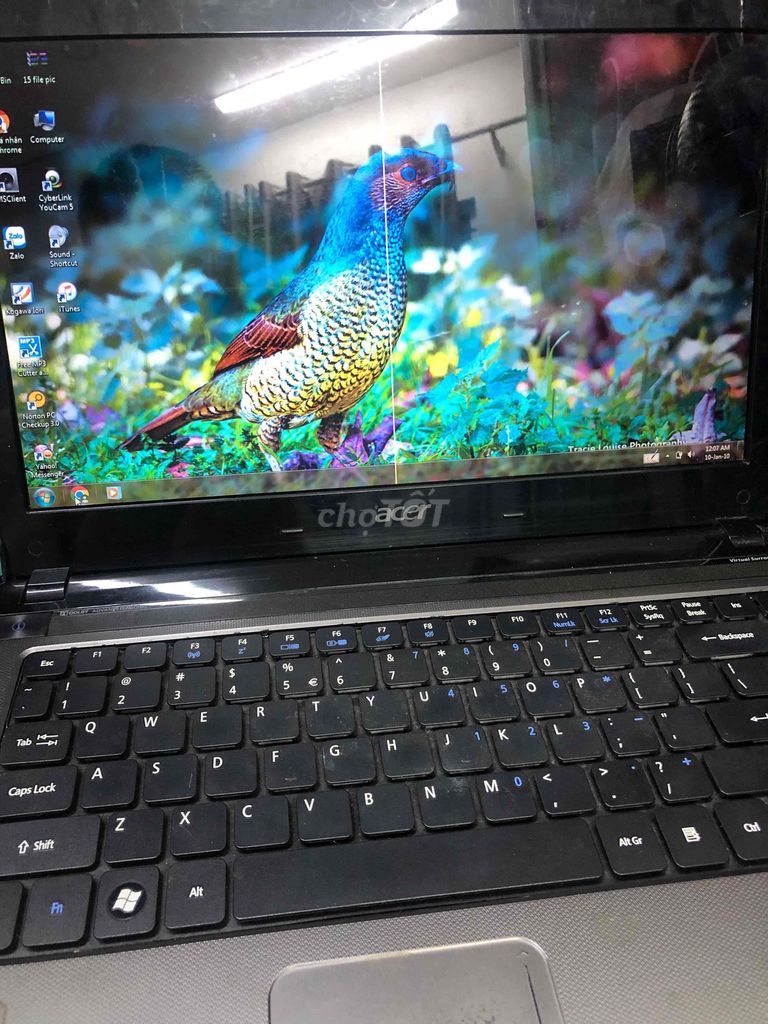 Laptop Acer màu Đen hỏng màn hình. Mua bán Laptop tại Quận 7 Tp Hồ Chí Minh được đăng bởi Phố Điện Thoại hình 1