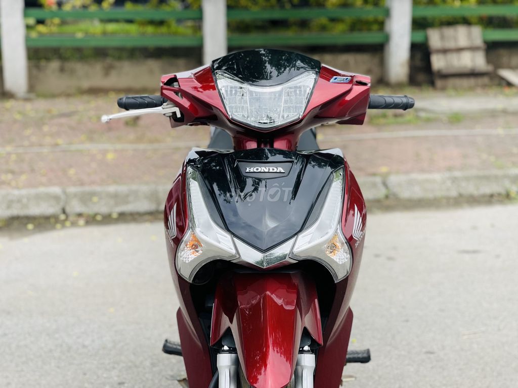 HONDA FUTURE FI MÀU ĐỎ CHÍNH CHỦ NGUYÊN ZIN.. Mua bán Xe máy tại Quận Hai Bà Trưng Hà Nội được đăng bởi A.SỰ hình 1