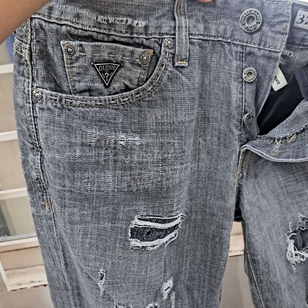 Cần bán quần Guess chính hãng Mỹ size 32.Bao test.