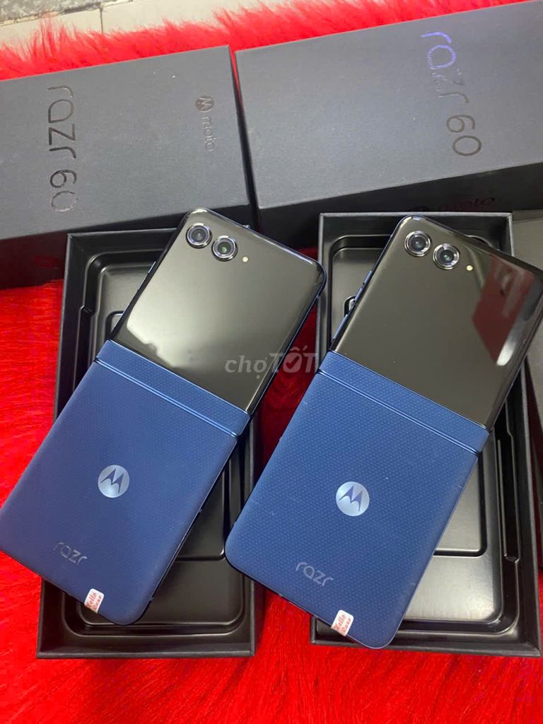 Motorola RAZR 60 (RAZR 2025 ) Xanh Quốc tế FULLBOX. Mua bán Điện thoại tại Quận Tân Bình Tp Hồ Chí Minh được đăng bởi LUCKY PHONE VN hình 1