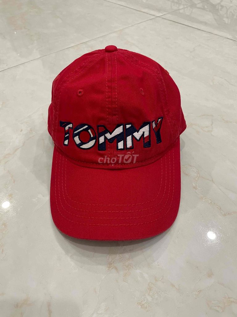 Nón lưỡi trai Tommy Hilfiger Đỏ. Mua bán Phụ kiện thời trang khác tại Huyện Bình Chánh Tp Hồ Chí Minh được đăng bởi Huy Huynh hình 1