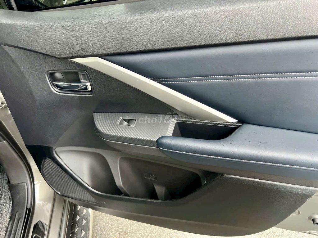 18 1***0 km. Mua bán Ô tô tại Thành phố Thuận An Bình Dương được đăng bởi Hoang Nguyen hình 9