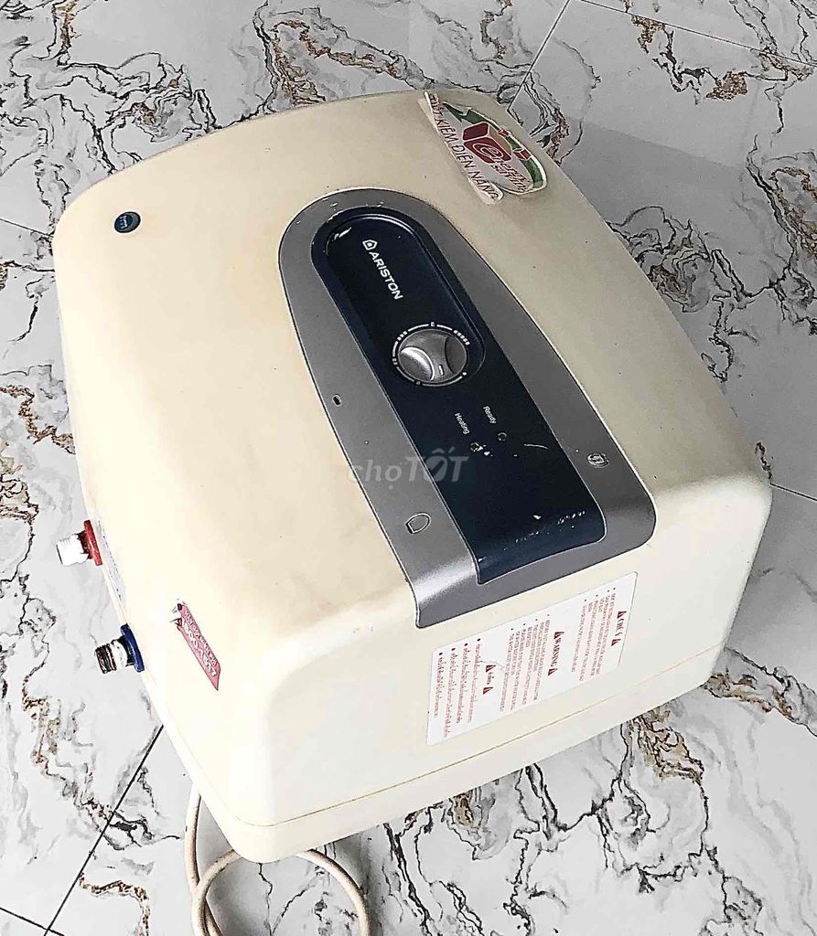 bình nóng lạnh ariston 30L