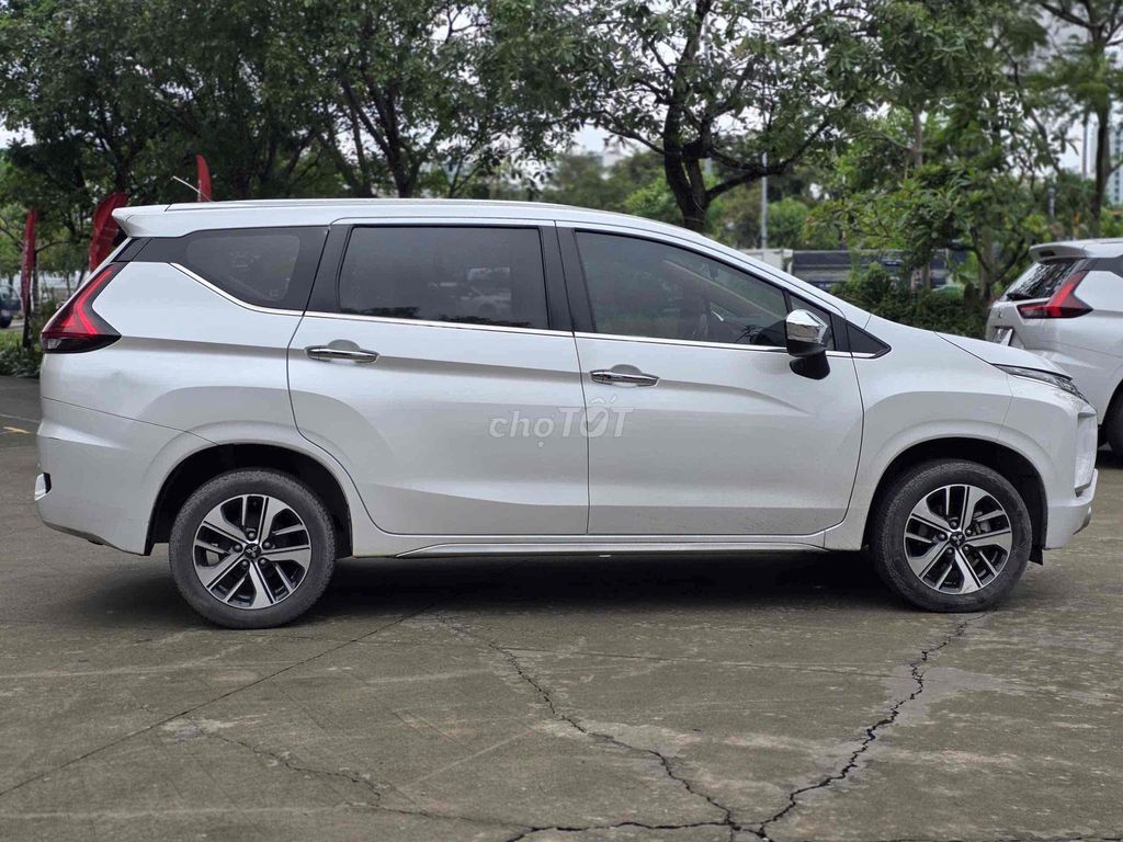 MITSU XPANDER SỐ TỰ ĐỘNG 2019 - XE 7 CHỖ GIA ĐÌNH. Mua bán Ô tô tại Quận 1 Tp Hồ Chí Minh được đăng bởi Nam Huỳnh hình 5