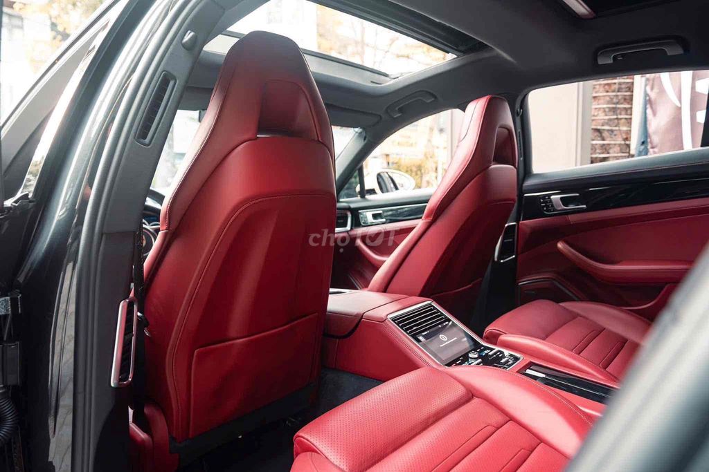 Porsche Panamera 2018 - Odo 7v5 Km . Giá : 3ty3xx. Mua bán Ô tô tại Quận 10 Tp Hồ Chí Minh được đăng bởi Thái LA Auto hình 10