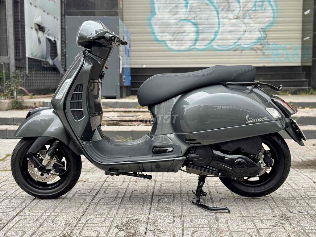 GTS Super 125 3Vie Серый 06/2015