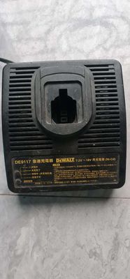 Đế sạc pin Dewalt 7.2/18v hảng sịn điện 100v. Mua bán Nội thất, đồ gia dụng khác tại Huyện Quỳ Hợp Nghệ An được đăng bởi Quốc Tịnh 