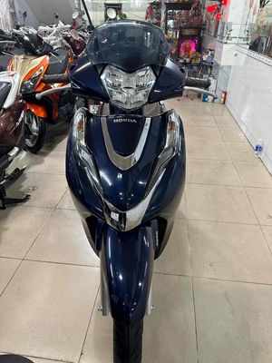 lead 4v 2023 chạy 5 ngàn km mới 99% zin 100%. Mua bán Xe máy tại Quận 8 Tp Hồ Chí Minh được đăng bởi A. Hải