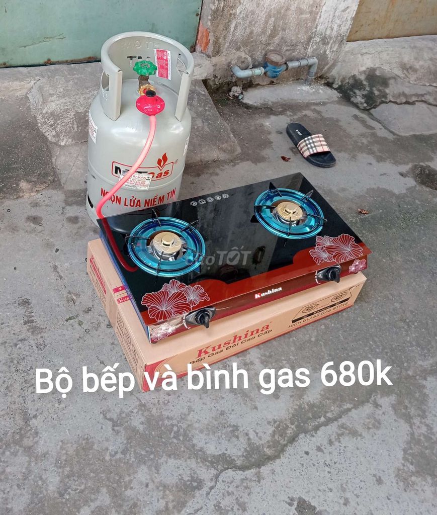 Bếp mới 100%, bình có sẵn gas, van tự ngắt an toàn