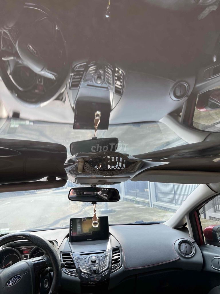 Ford Fiesta 2011 1.6 AT Hatchback. Mua bán Ô tô tại Quận 6 Tp Hồ Chí Minh được đăng bởi Trịnh Hán cường hình 9