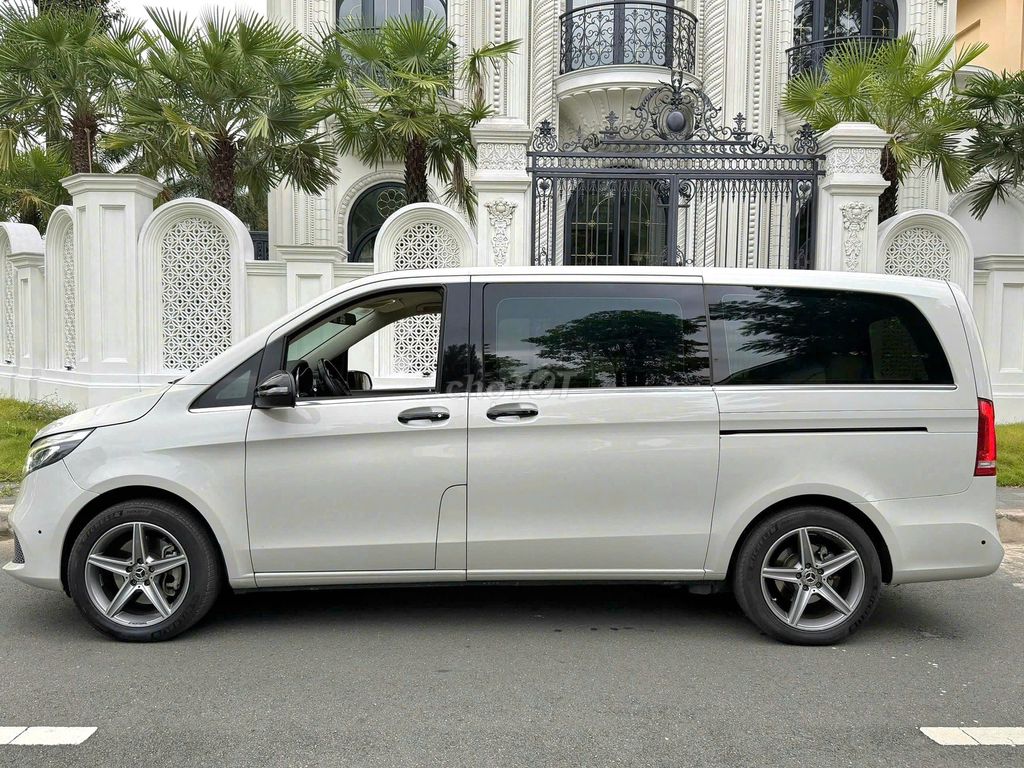 V250 Luxury 2020 zin 3,7 vạn miles. Mua bán Ô tô tại Quận 7 Tp Hồ Chí Minh được đăng bởi Tuấn Luật Sư Nhà Đất hình 5