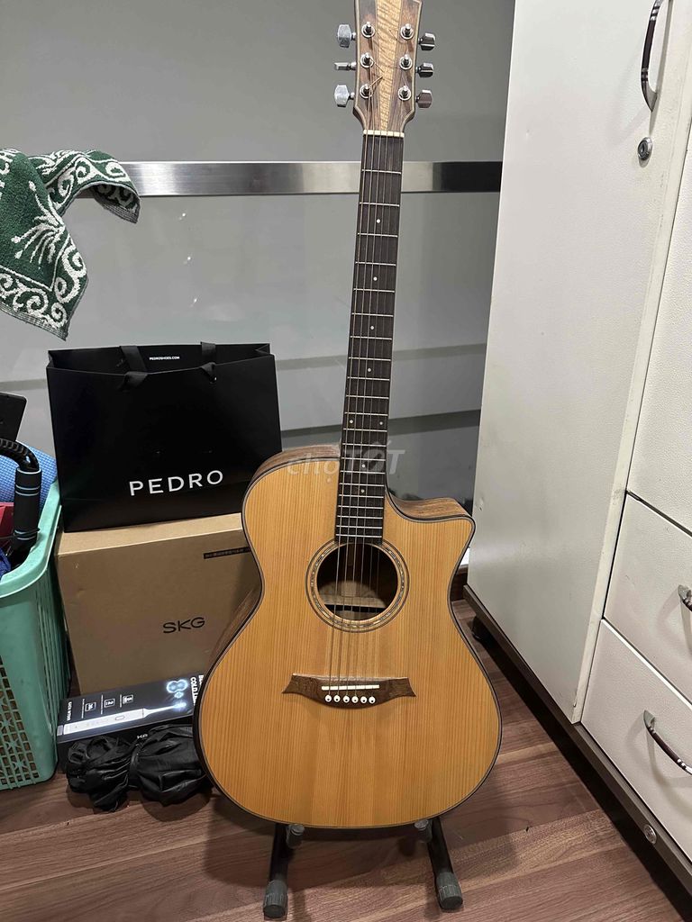 Guitar modern gỗ hồng đào