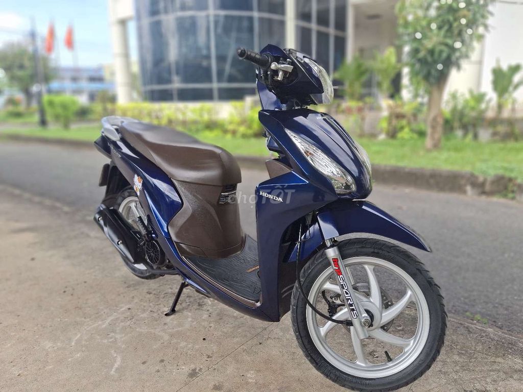 Honda VISION . ĐK 2017. BS 62  XE ZIN CHÍNH CHỦ. Mua bán Xe máy tại Huyện Nhà Bè Tp Hồ Chí Minh được đăng bởi tuân anh  hình 2