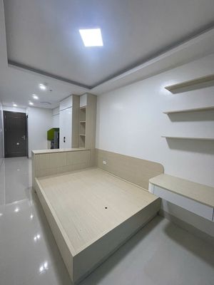 Bán nhà 7 tầng, 11 phòng đủ đồ  Ngọc Lâm, Long Biên. không QH, sổ đỏ