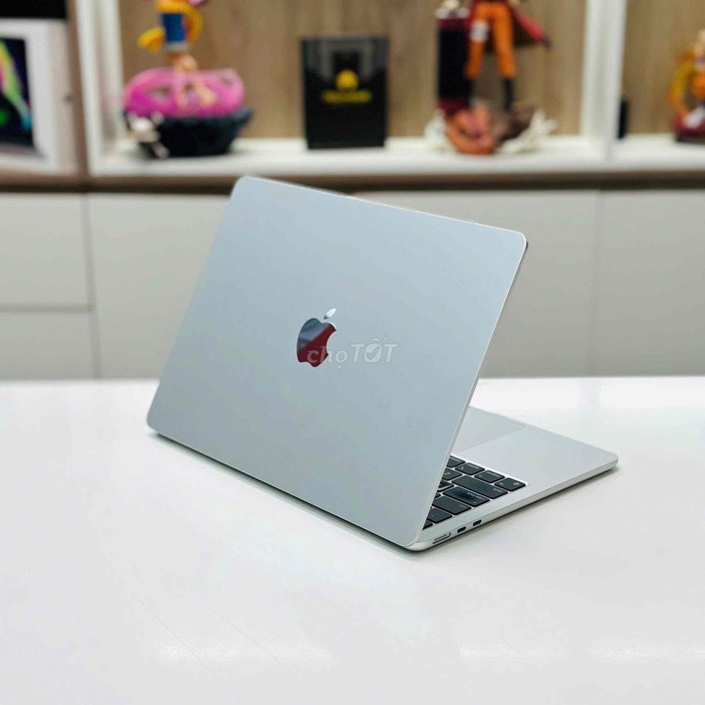 MacBook Air M2 13.6 inch RAM 24GB/256GB. Mua bán Laptop tại Quận Thanh Xuân Hà Nội được đăng bởi Bùi Anh Tuấn hình 1