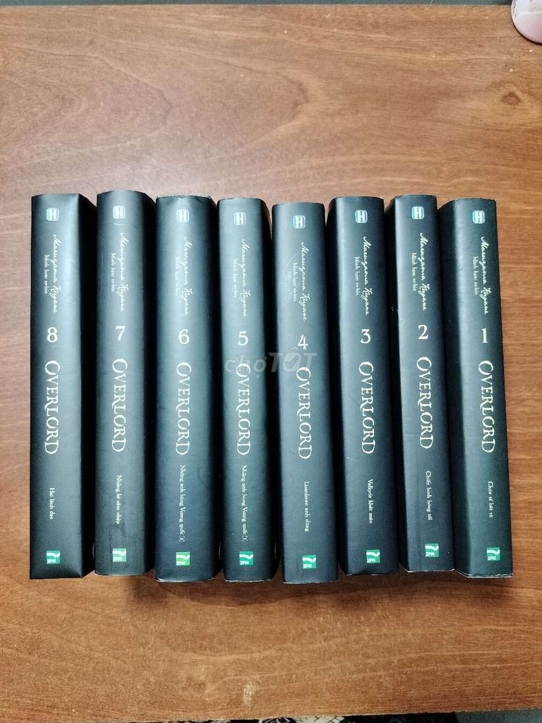 Sách Overlord Light novel . Mua bán Sách tại Thị xã Bến Cát Bình Dương được đăng bởi NguyenThanhPhat hình 1