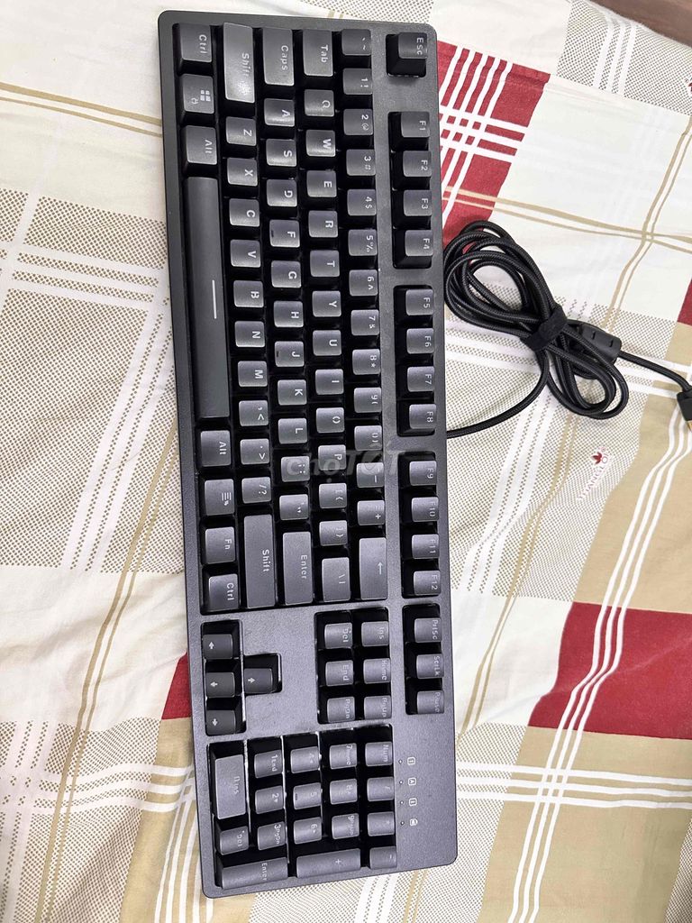 Bàn phím cơ E-Dra EK3104RGB Đen. Mua bán Phụ kiện (Màn hình, Chuột...) tại Quận Ninh Kiều Cần Thơ được đăng bởi Huy Ngô hình 1