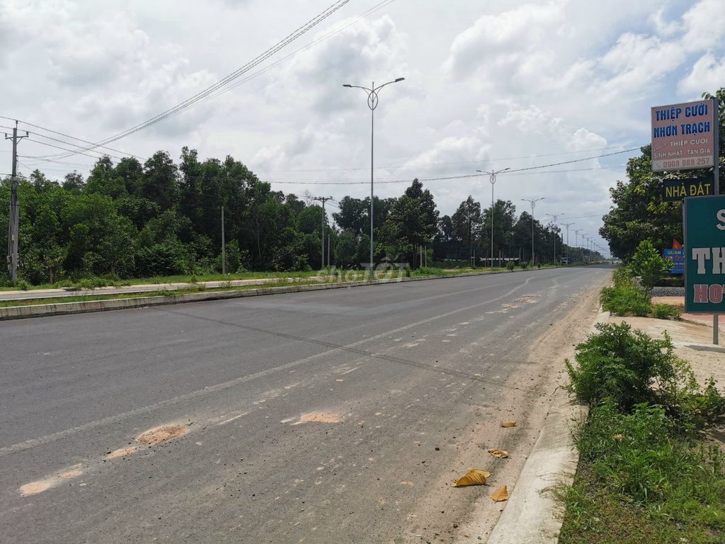 Bán đất MT Nguyễn Hữu Cảnh, Long Tân, Nhơn Trạch Cực đẹp. Mua bán đất tại Huyện Nhơn Trạch Đồng Nai được đăng bởi Lê Phương hình 3