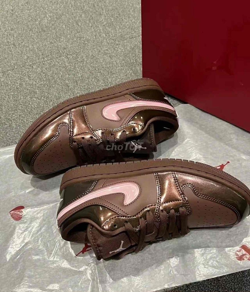 Giày thể thao Nike Nâu Hồng Đã sử dụng. Mua bán Giày dép tại Thành phố Lào Cai Lào Cai được đăng bởi thảo phạm hình 1