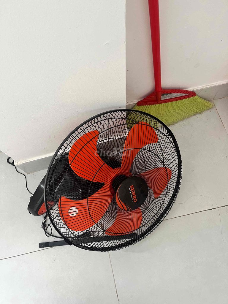 Quạt treo tường SENKO Đen cam Mới. Mua bán Quạt tại Huyện Nhà Bè Tp Hồ Chí Minh được đăng bởi Nguyễn Mai Hoa hình 1