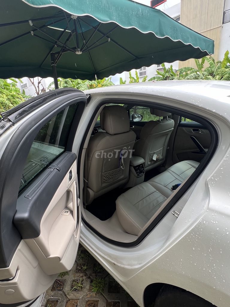 Peugeot 508 2015 белый 82 000 км