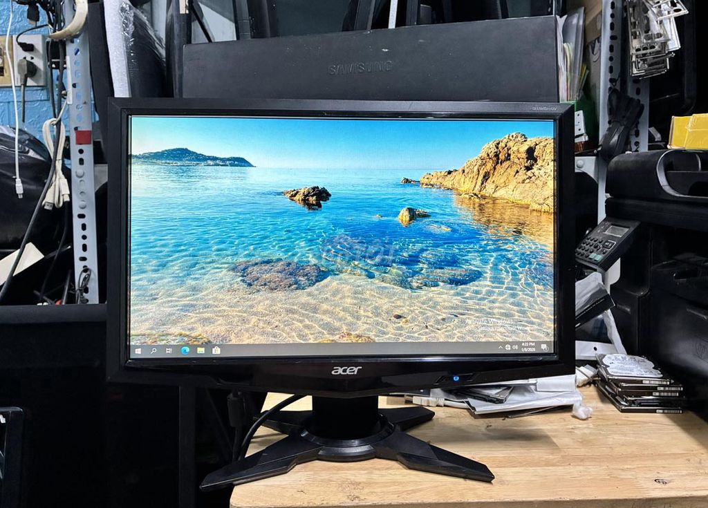 Màn hình 19 in ACER sáng đẹp, màu sắc nét. Mua bán Phụ kiện (Màn hình, Chuột...) tại Quận 3 Tp Hồ Chí Minh được đăng bởi Giang Kieu hình 1