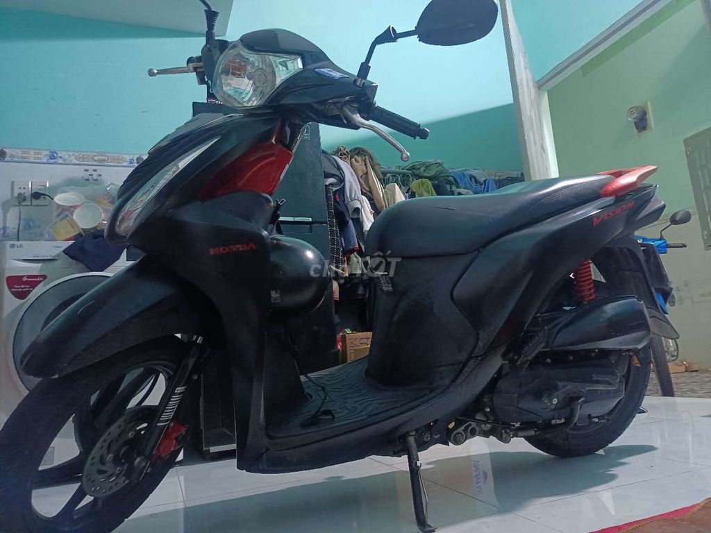 Honda Vision Đen Đỏ. Mua bán Xe máy tại Thị xã Bến Cát Bình Dương được đăng bởi bảo long hình 1