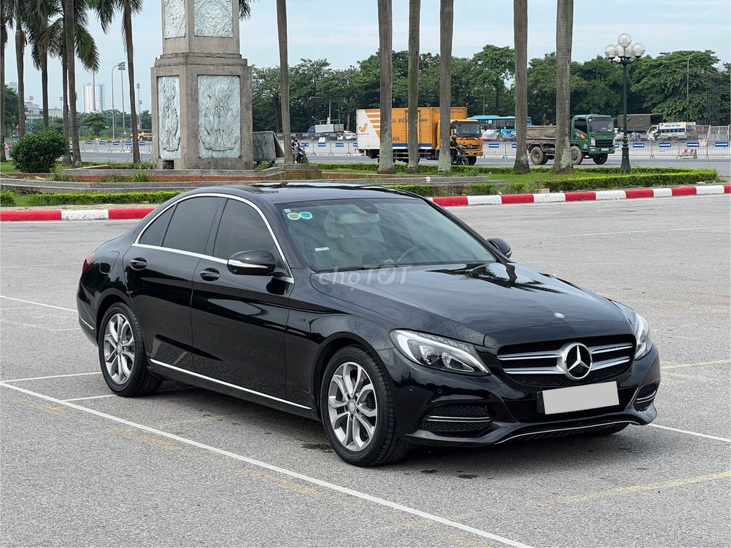 Cần bán Mercedes Benz C200. Mua bán Ô tô tại Quận Gò Vấp Tp Hồ Chí Minh được đăng bởi Xuân Trường hình 2