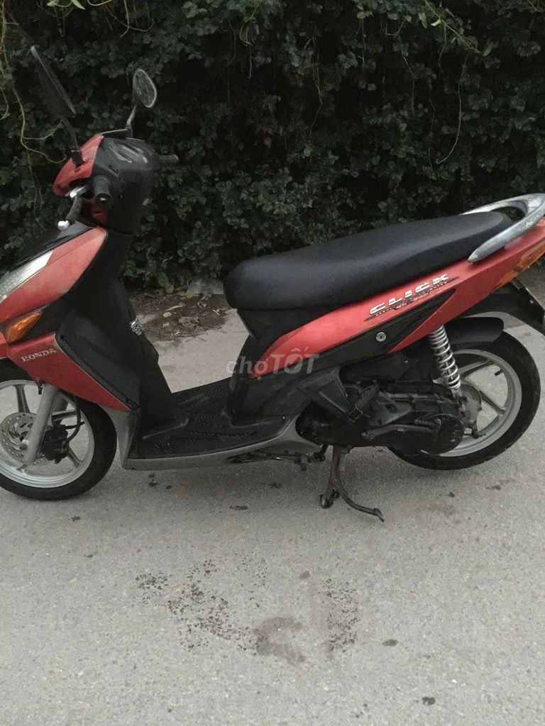 Honda Click màu Đỏ. Mua bán Xe máy tại Quận Bắc Từ Liêm Hà Nội được đăng bởi nguyên hai hình 2