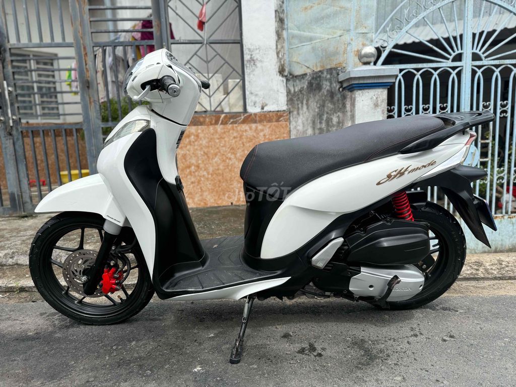 SHMODE 2016 B65 GÓP CẦN CCCD ĐỦ 18t TRẢ TRƯỚC 0₫. Mua bán Xe máy tại Quận Ninh Kiều Cần Thơ được đăng bởi XE MÁY HOÀNG YẾN hình 3