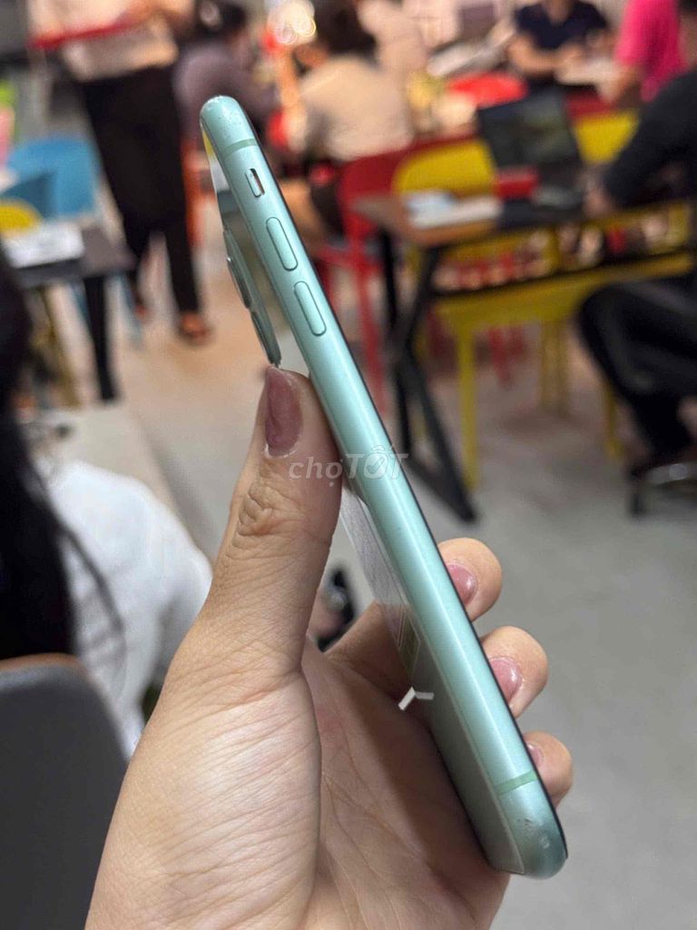 Apple iPhone 11 64GB Xanh lá LL/A Đã qua sử dụng. Mua bán Điện thoại tại Quận Ninh Kiều Cần Thơ được đăng bởi Khả Hân PNC hình 1
