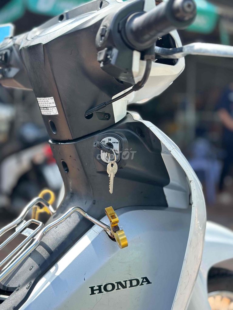 máy zin cực êm 1 chủ mua mới từ đầu. Mua bán Xe máy tại Huyện Cờ Đỏ Cần Thơ được đăng bởi thành lợi hình 3