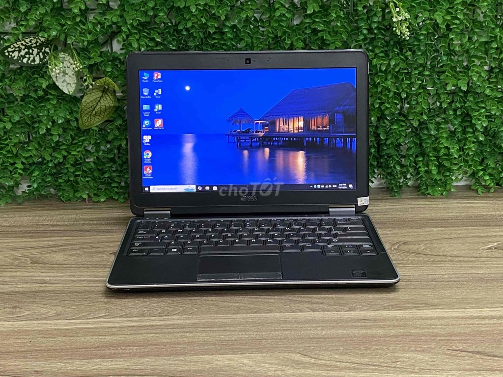 DELL Latitude E7240 nhỏ gọn, chạy mượt