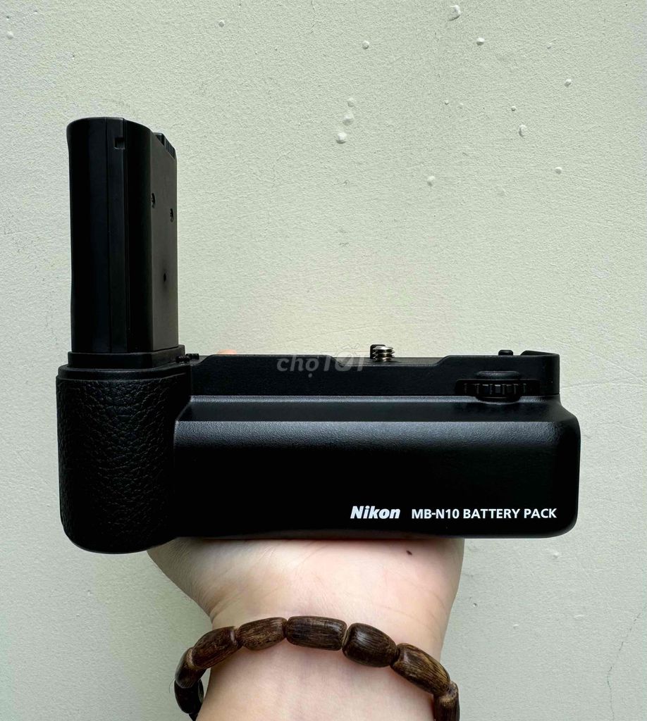 Grip Nikon MB-N10 chính hãng 99% cho Z5 ,Z6, Z7.. Mua bán Máy ảnh, Máy quay tại Quận Bình Thạnh Tp Hồ Chí Minh được đăng bởi Teresa hình 1
