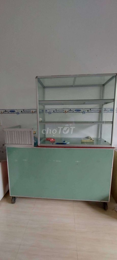 Xe đẩy bán hàng Kính Nhôm Xanh lá. Mua bán Đồ chuyên dụng, Giống nuôi trồng tại Huyện Giồng Trôm Bến Tre được đăng bởi Đoàn phước tài hình 1