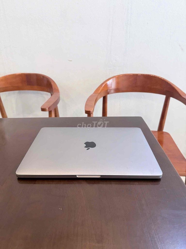 Apple Macbook Pro 2017 256GB Xám. Mua bán Laptop tại Huyện Phù Ninh Phú Thọ được đăng bởi Phú thọ hình 1