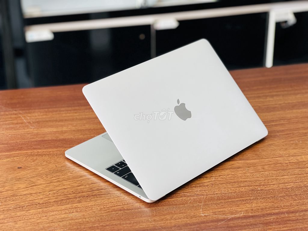 Macbook Pro 2017 i5 8G 1TB\SSD 13" inch BH 6 tháng. Mua bán Laptop tại Thành phố Thủ Đức Tp Hồ Chí Minh được đăng bởi Đặng Quyết Thắng hình 1