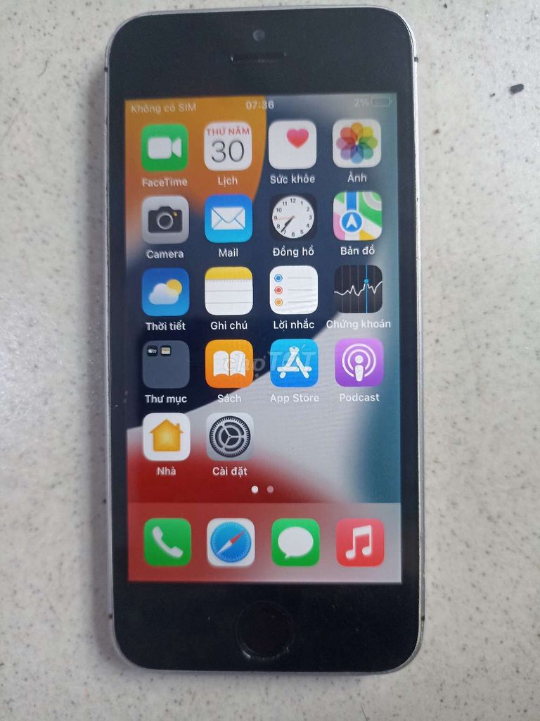 Apple iPhone SE 32GB Đen. Mua bán Điện thoại tại Quận Bình Tân Tp Hồ Chí Minh được đăng bởi khách hàng  là tất cả  hình 1