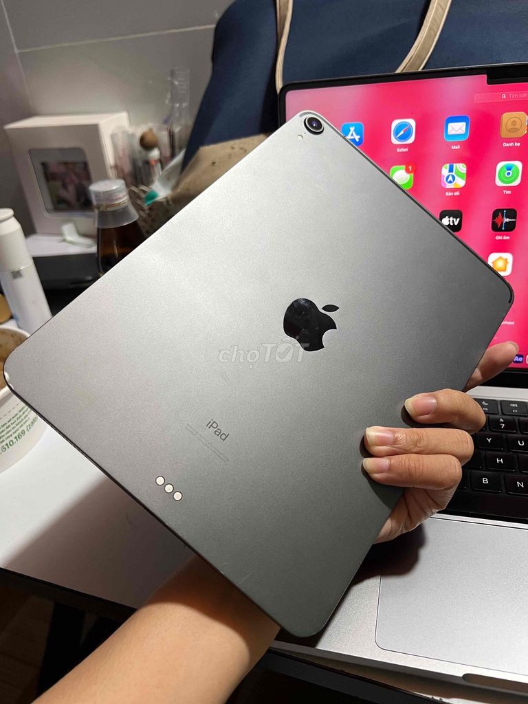 Apple iPad Pro 2018 64GB. Mua bán Máy tính bảng tại Quận Ninh Kiều Cần Thơ được đăng bởi Nguyễn Luân hình 1